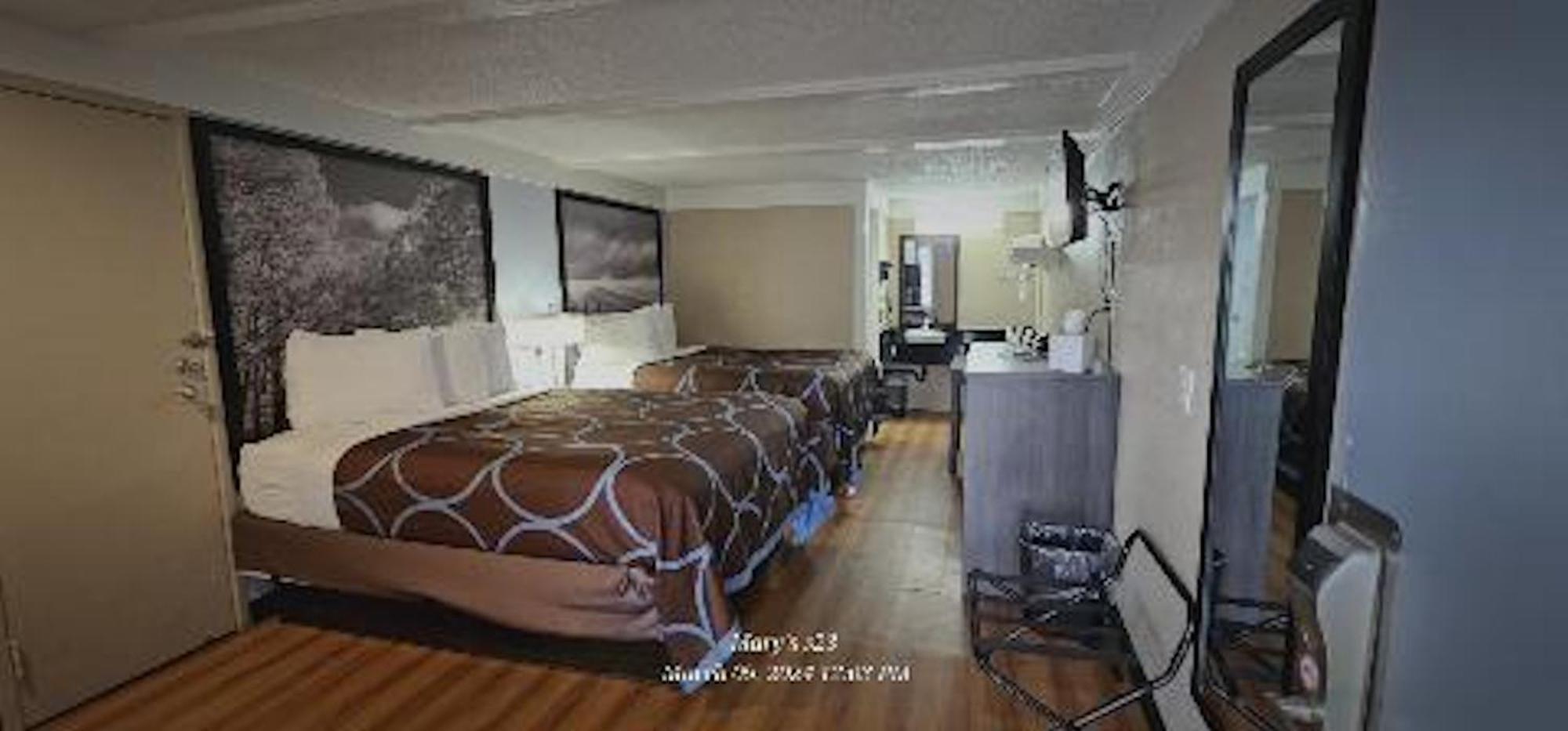 Super 8 By Wyndham Asheville/Biltmore Eksteriør billede